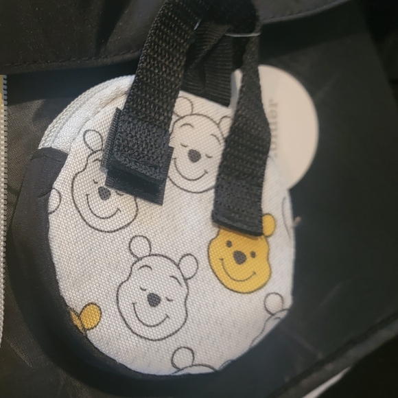 NWT Winnie The Pooh Diaper Bag Set. 8 pieces. Never Used - Picture 12 of 15